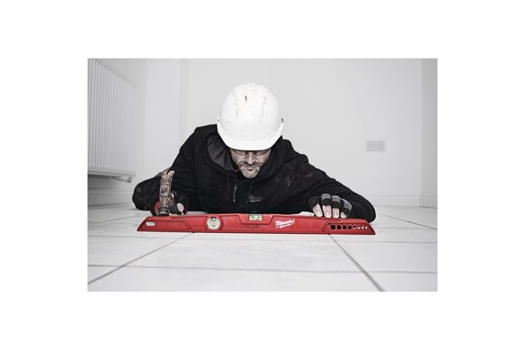 Milwaukee Su Terazisi Redcast 60Cm T4932459098